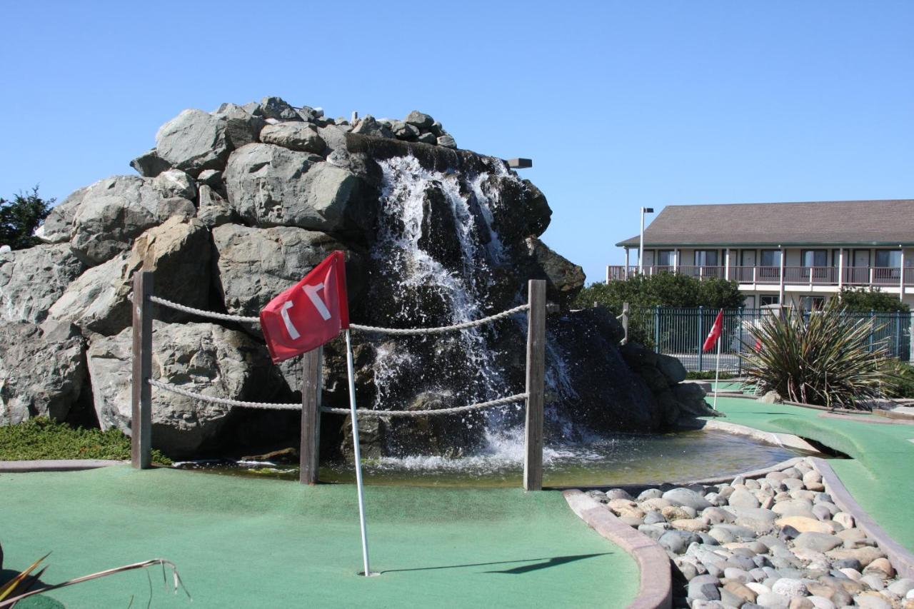 פורט בראג Emerald Dolphin Inn & Mini Golf מראה חיצוני תמונה