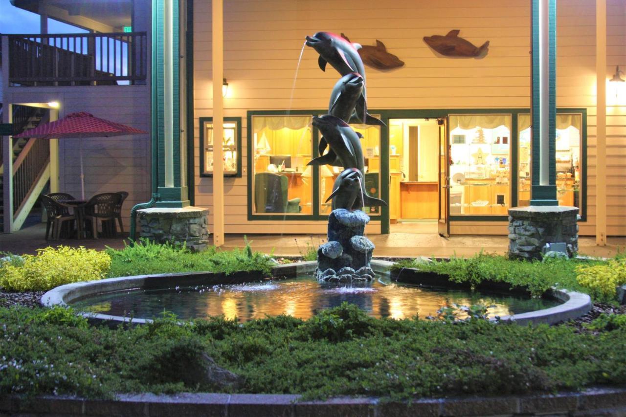 פורט בראג Emerald Dolphin Inn & Mini Golf מראה חיצוני תמונה