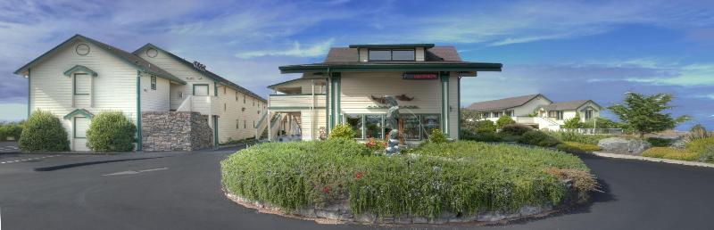 פורט בראג Emerald Dolphin Inn & Mini Golf מראה חיצוני תמונה