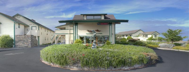 פורט בראג Emerald Dolphin Inn & Mini Golf מראה חיצוני תמונה